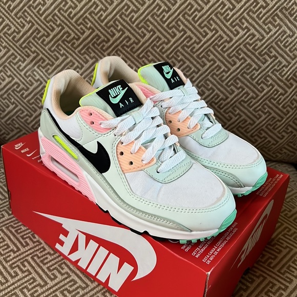 Nike Women’s Air Max 90 “Easter” - Picture 2 of 10